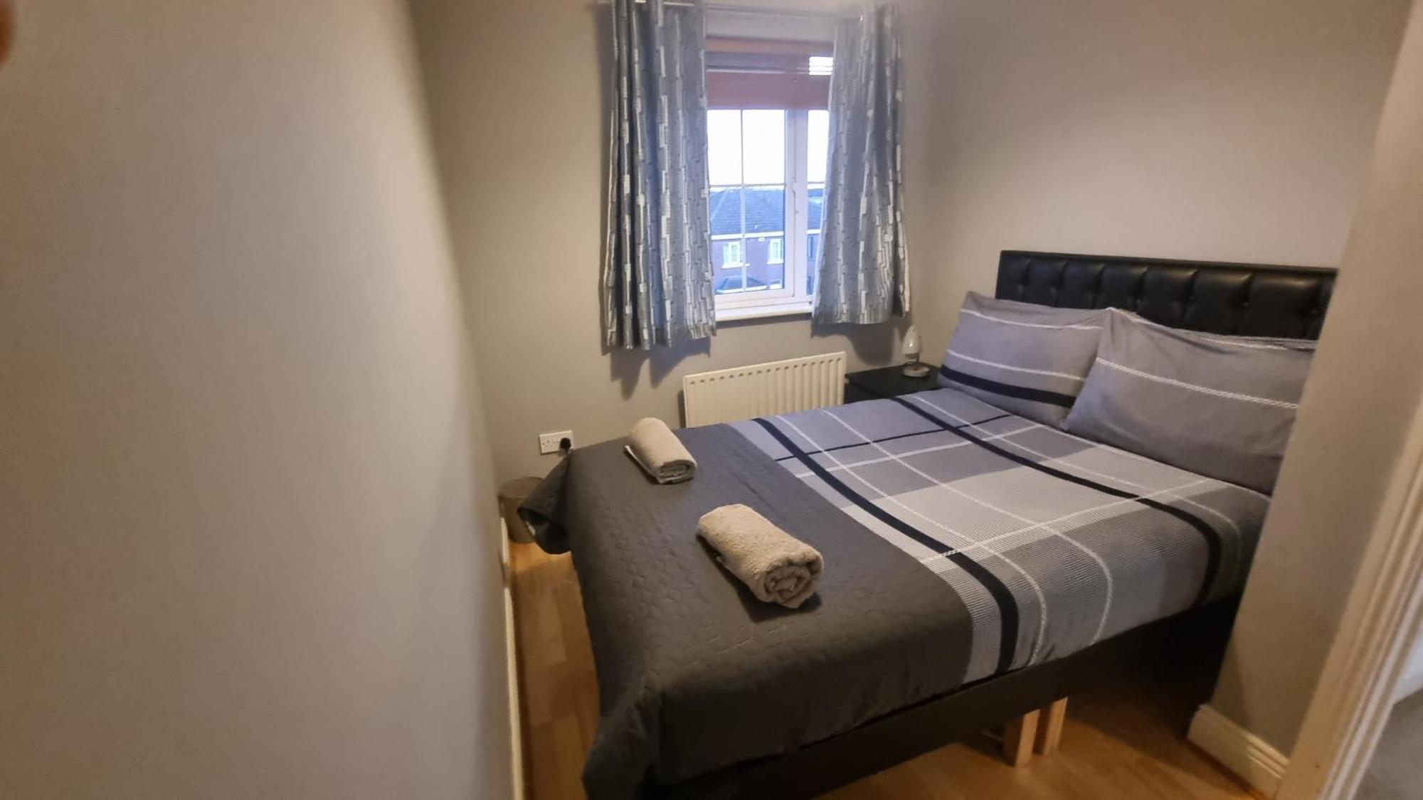 3 Cosy Bedrooms Near Airport & Dublino