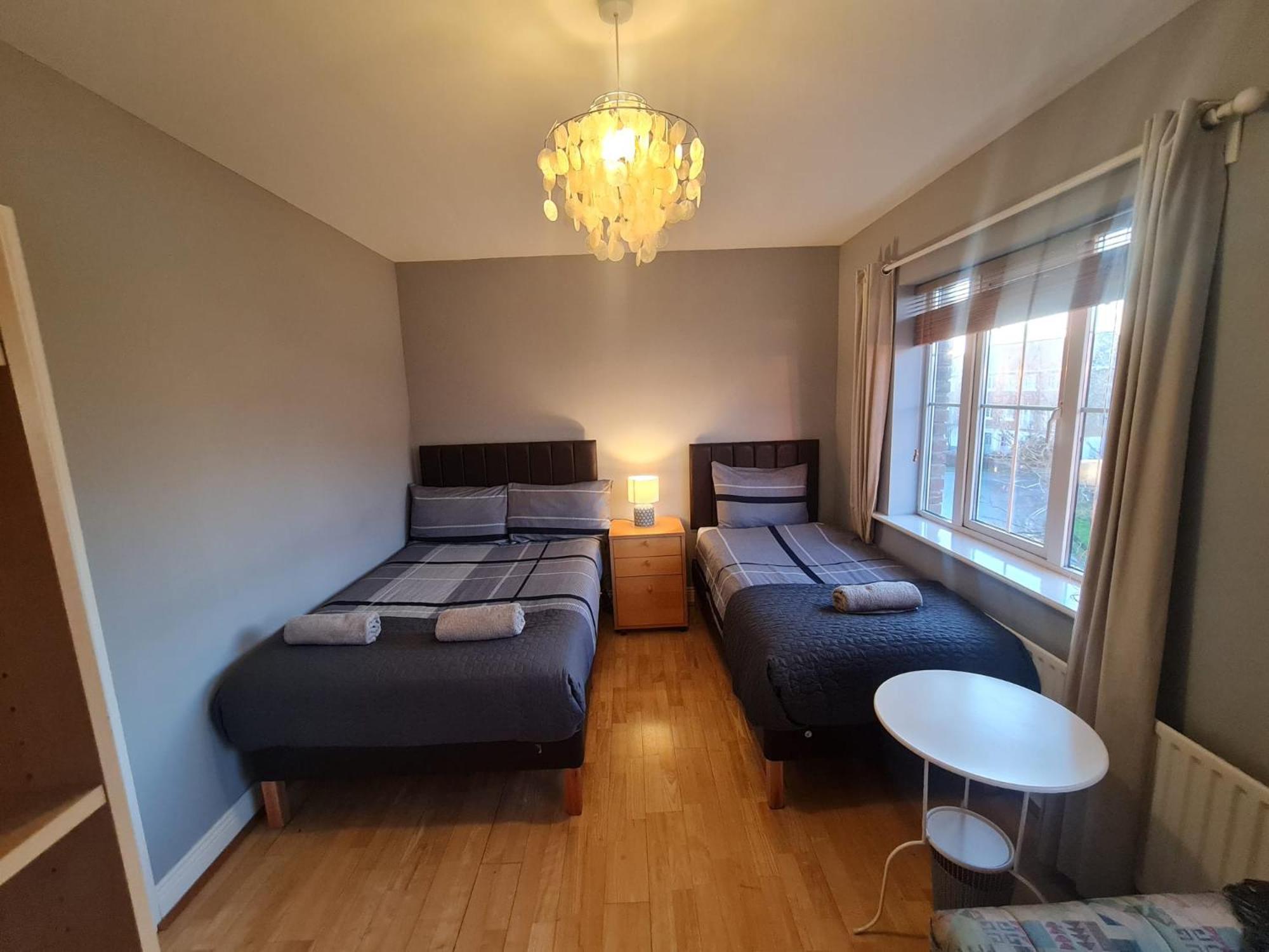 Alloggio in famiglia 3 Cosy Bedrooms Near Airport &